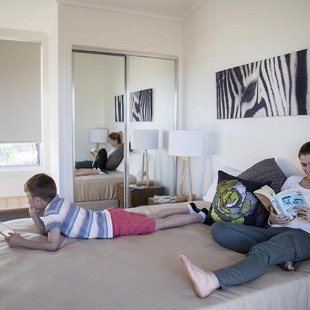 Savannah Cabins, Taronga Western Plains Zoo Dubbo Bagian luar foto