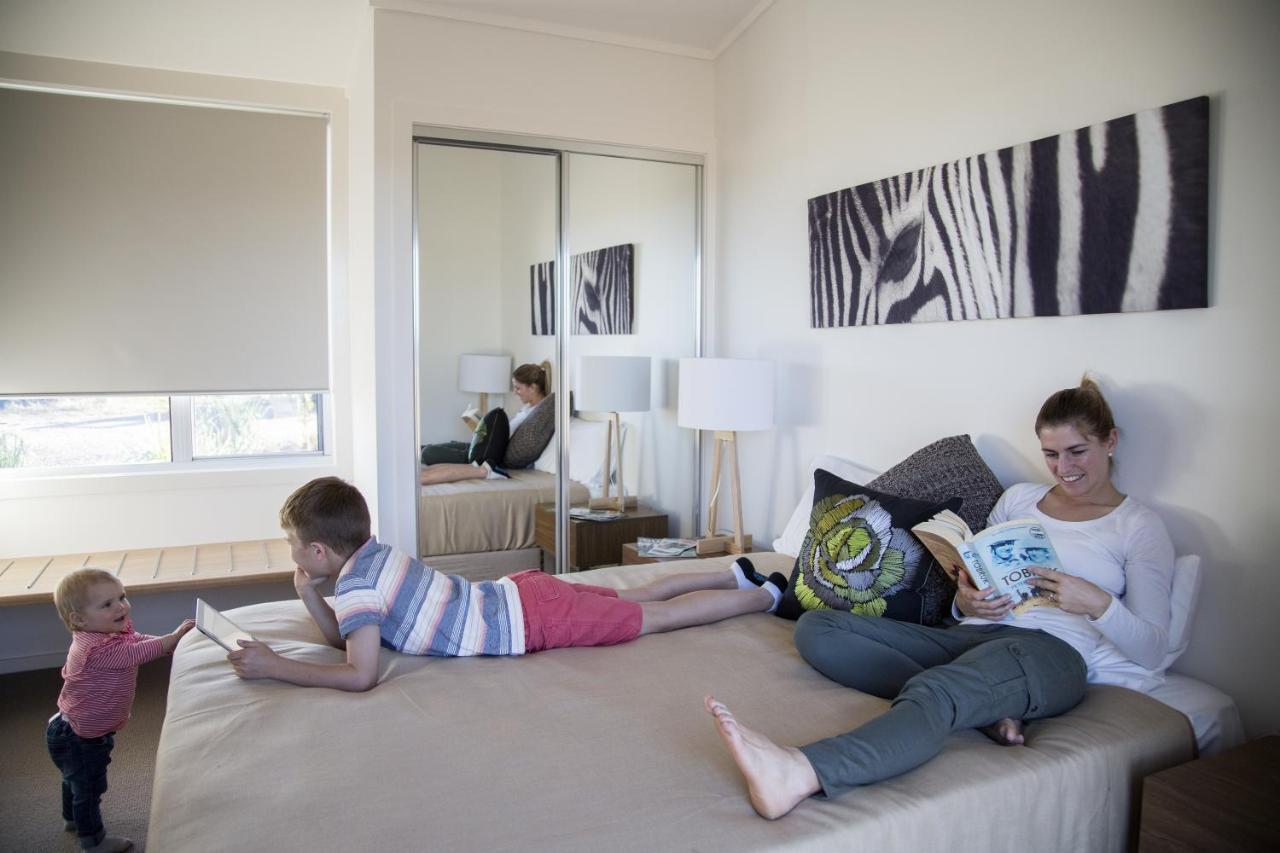 Savannah Cabins, Taronga Western Plains Zoo Dubbo Bagian luar foto